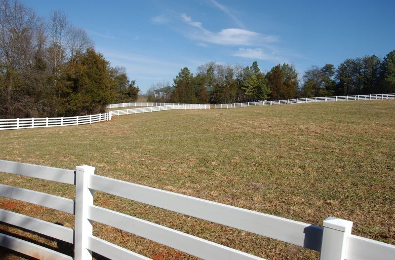 Best Fence Painting Contractors in Hudson, WI